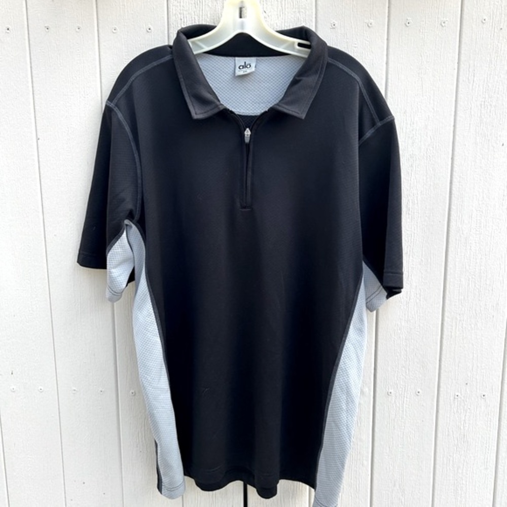 ALO Men’s Quarter Zip Pull Over Athletic Shirt. Size XXL